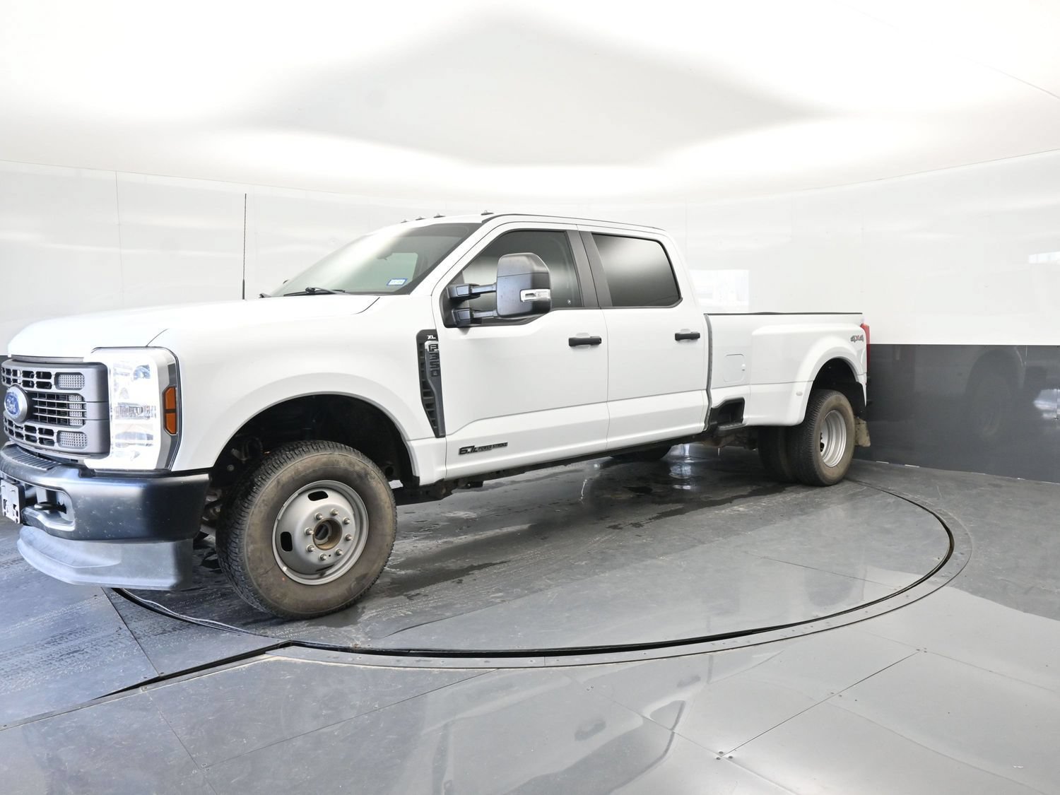 Certified 2024 Ford F350 XL AWD/4WD image 1
