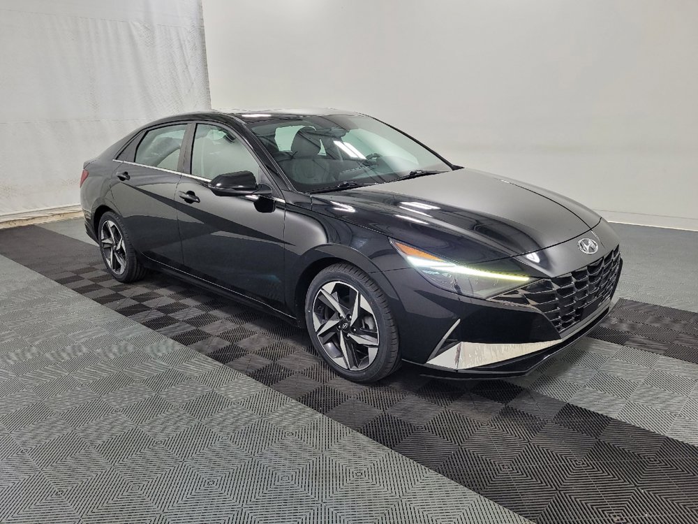 Used 2021 Hyundai Elantra Limited FWD image 11