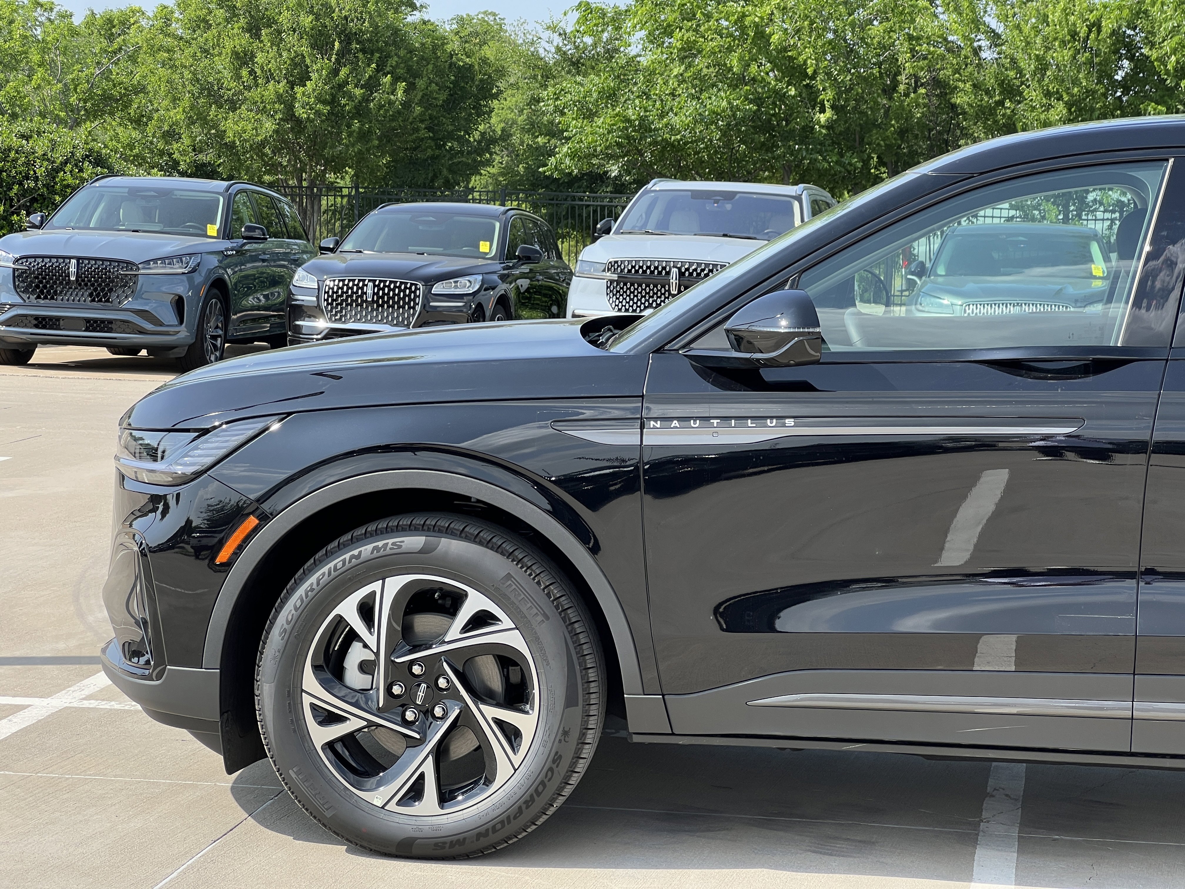 New 2026 Lincoln Nautilus Premier w/ Equipment Group 102A AWD/4WD image 5