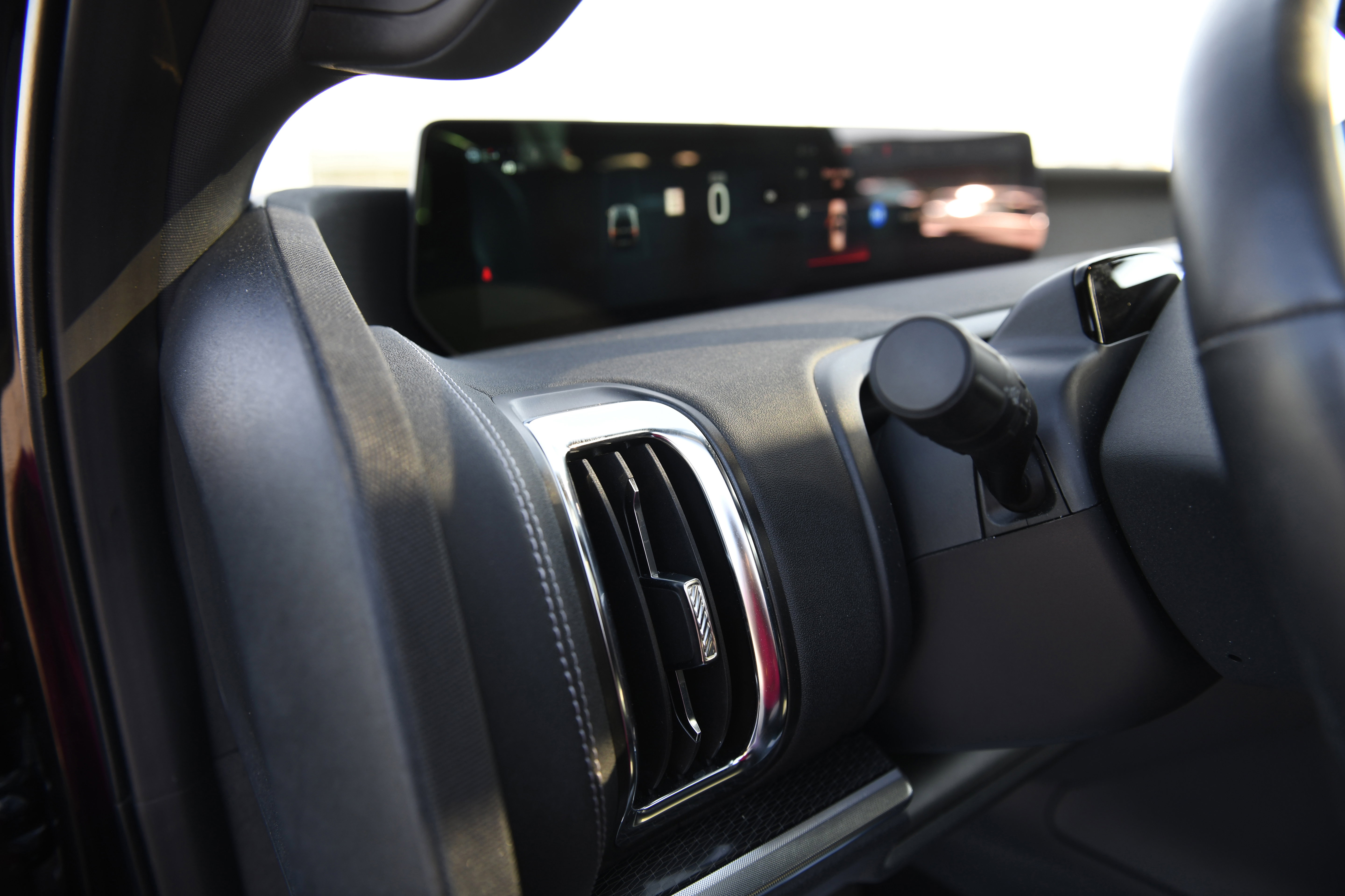 Used 2025 Ford Expedition Platinum w/ Stealth Performance Package image 22