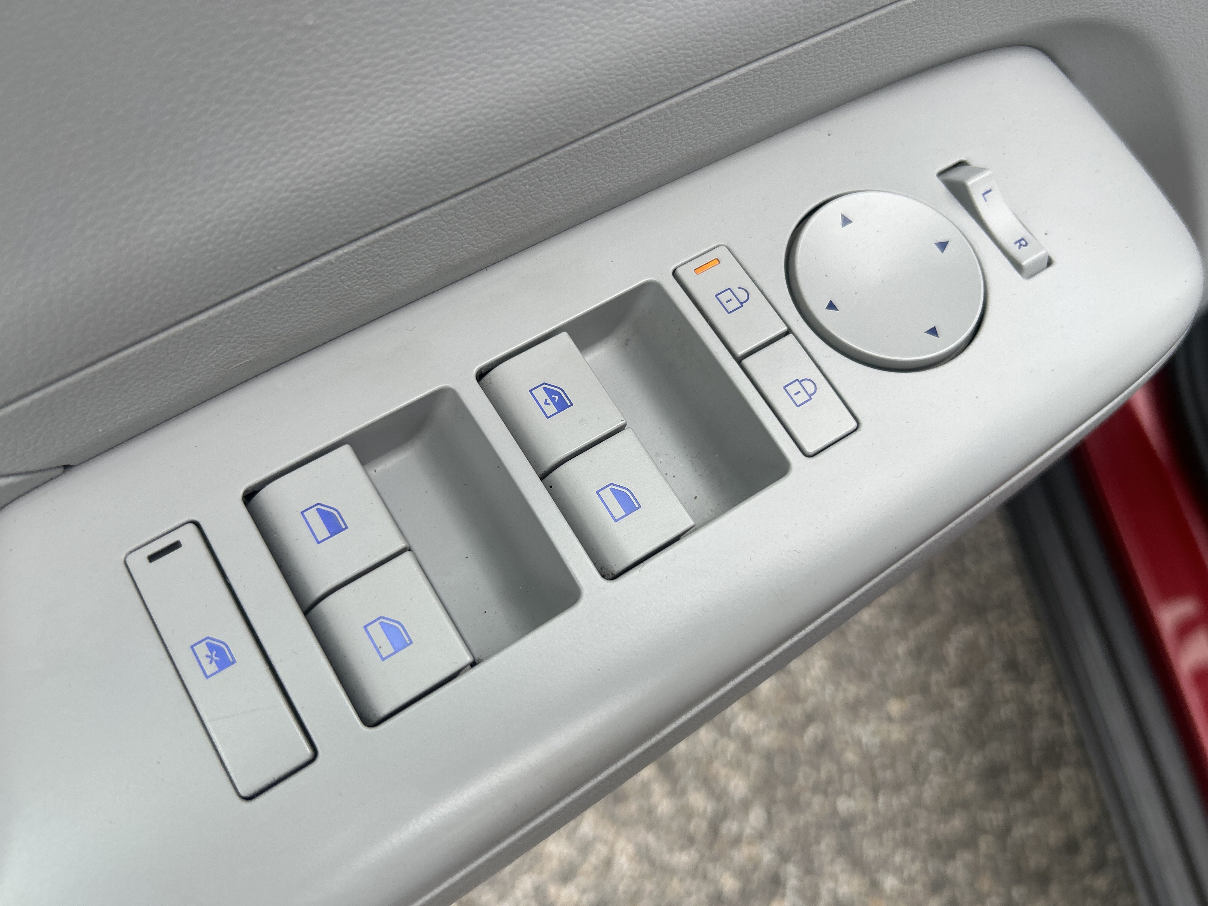 Certified 2025 Hyundai Kona SEL AWD/4WD image 20