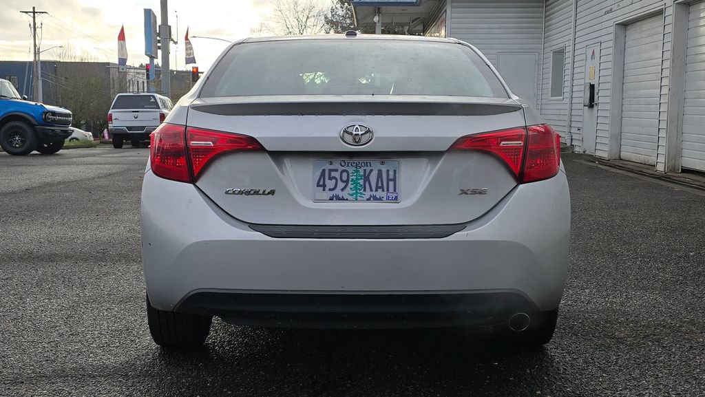 Used 2017 Toyota Corolla XSE image 4