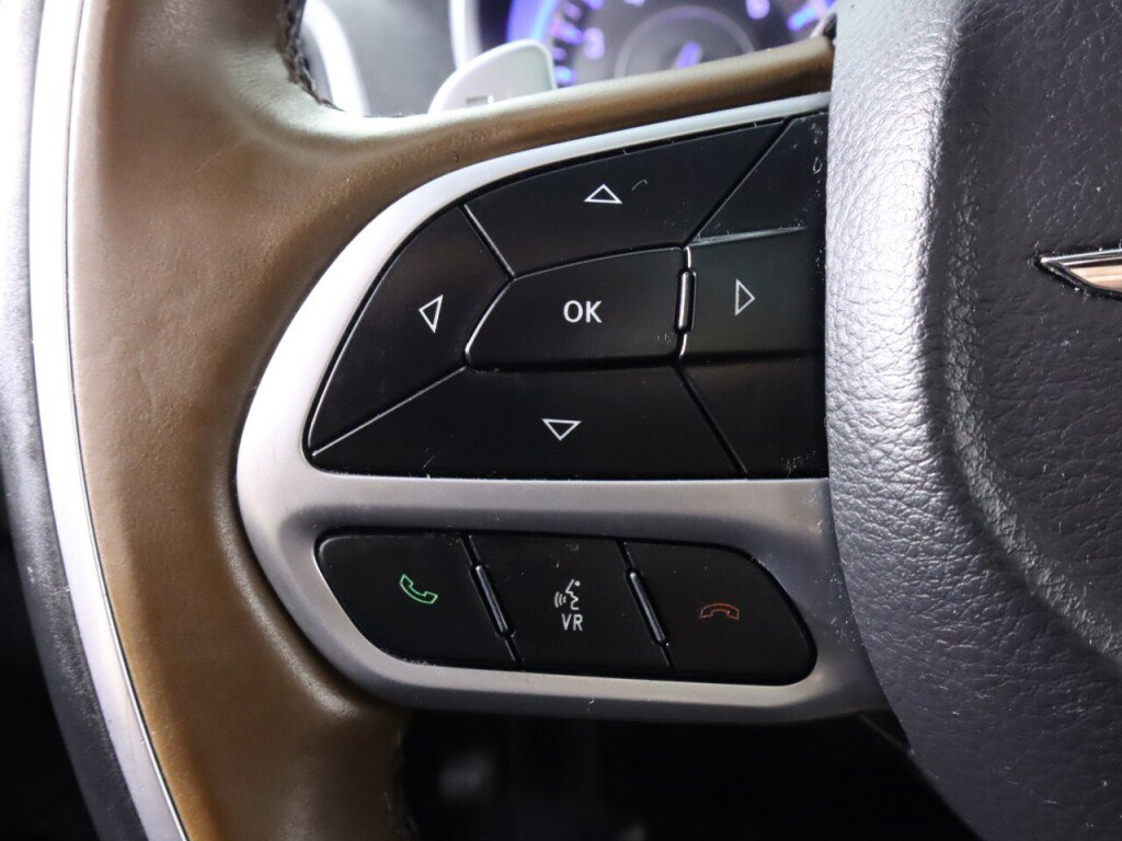 Used 2018 Chrysler 300 C w/ Safetytec Plus Group image 12