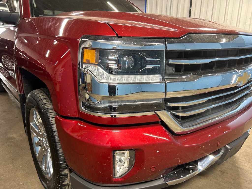 Used 2018 Chevrolet Silverado 1500 High Country AWD/4WD image 2