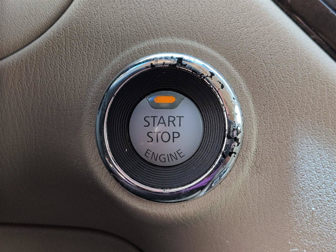 Used 2016 Nissan Pathfinder Platinum FWD image 28