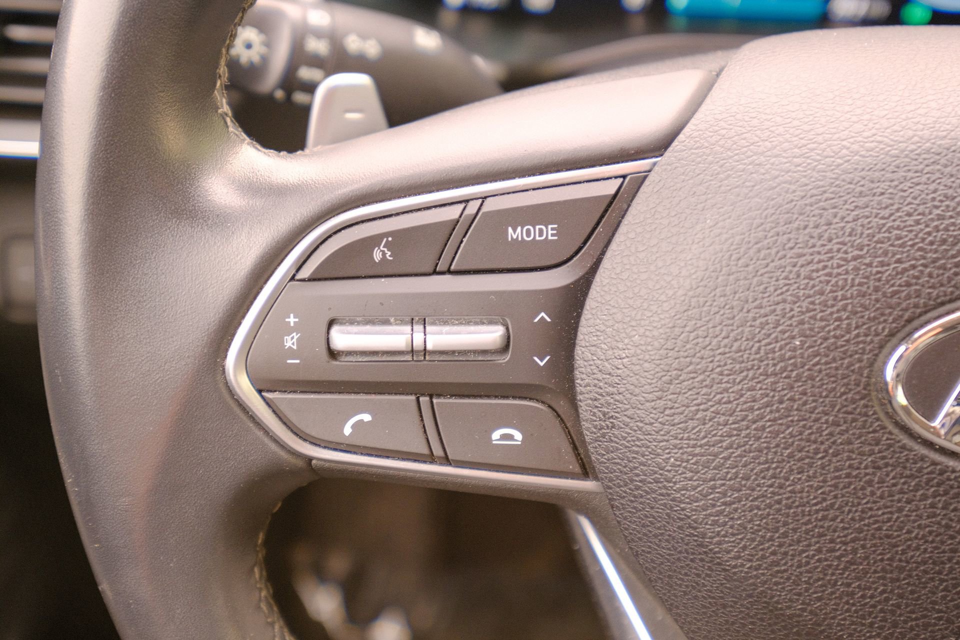 Used 2023 Hyundai Santa Fe SEL Convenience image 34