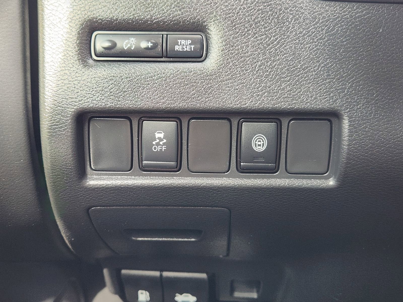 Used 2021 Nissan Murano S FWD image 25