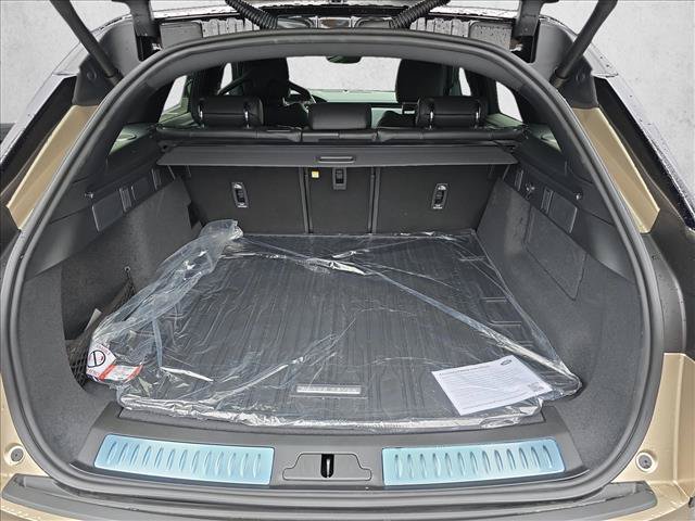 Used 2026 Land Rover Range Rover Velar Dynamic SE AWD/4WD image 12