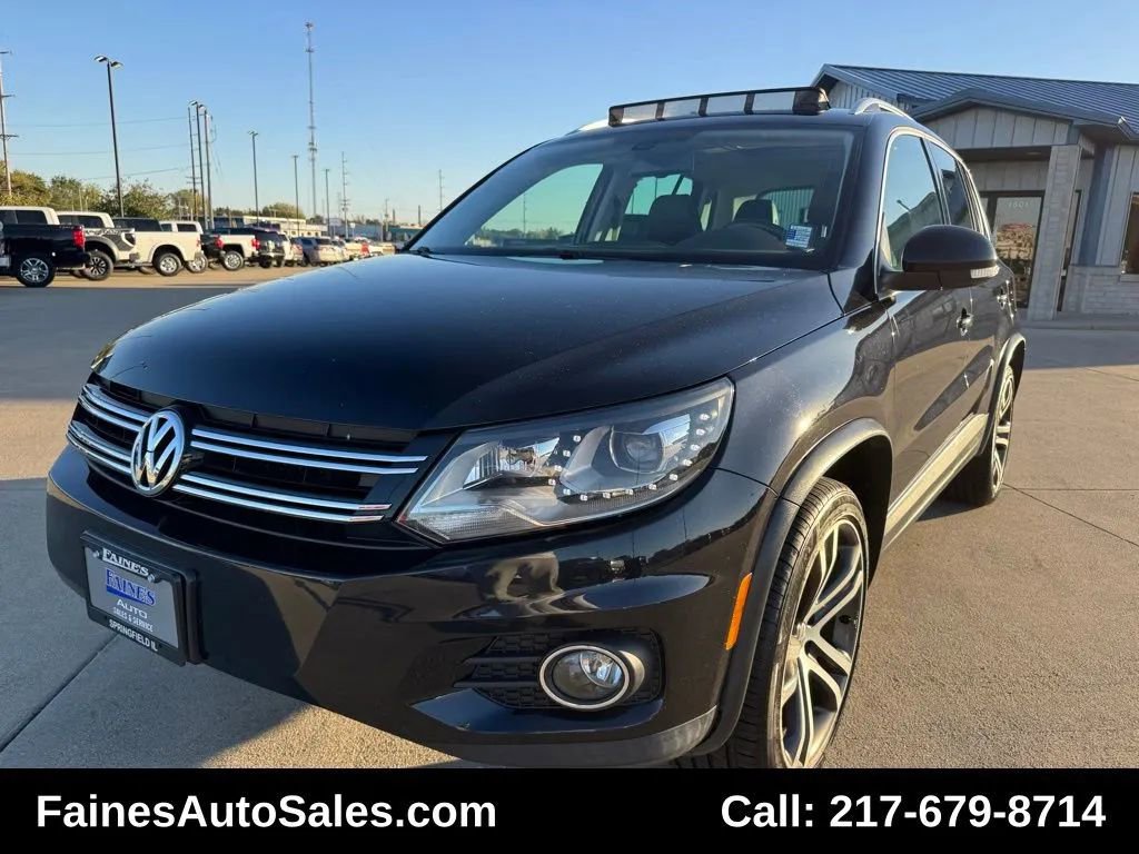 Used 2017 Volkswagen Tiguan SEL image 2