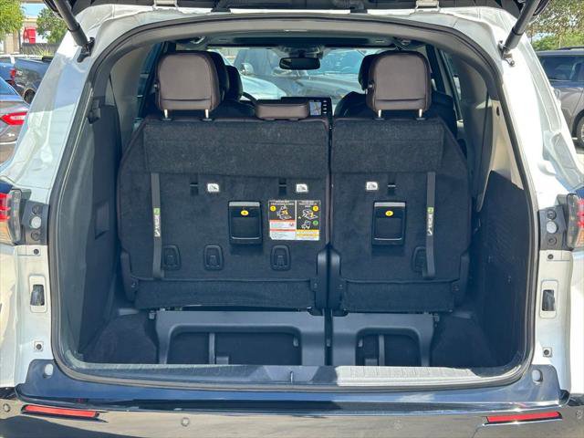 Certified 2024 Toyota Sienna Platinum AWD/4WD image 15