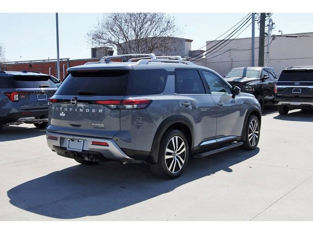 Used 2023 Nissan Pathfinder Platinum w/ Cargo Package AWD/4WD image 4