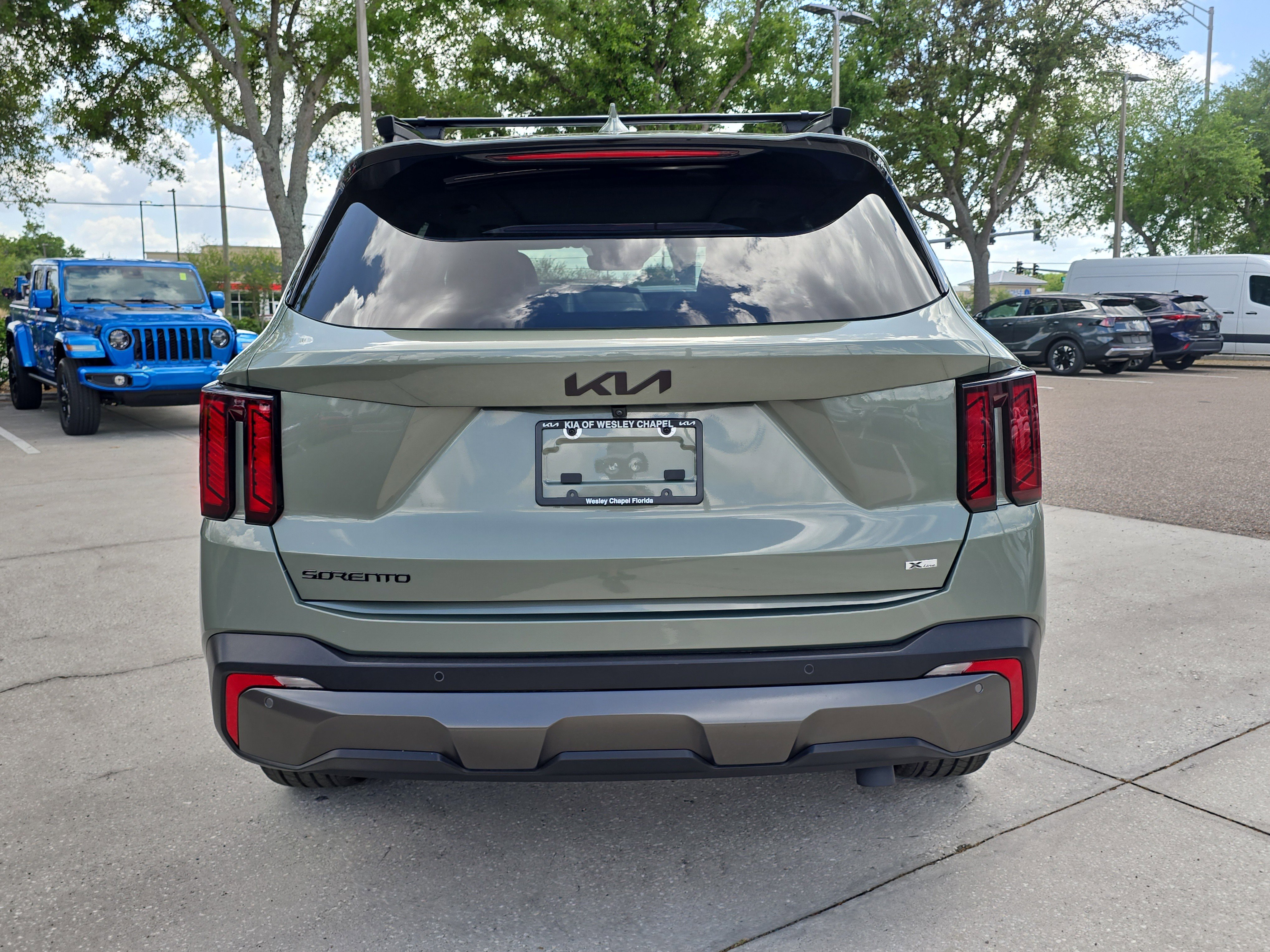 Certified 2025 Kia Sorento X-Line EX image 7