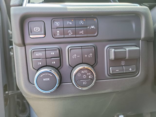 Used 2025 Chevrolet Tahoe High Country w/ Sun And Tow Package AWD/4WD image 42