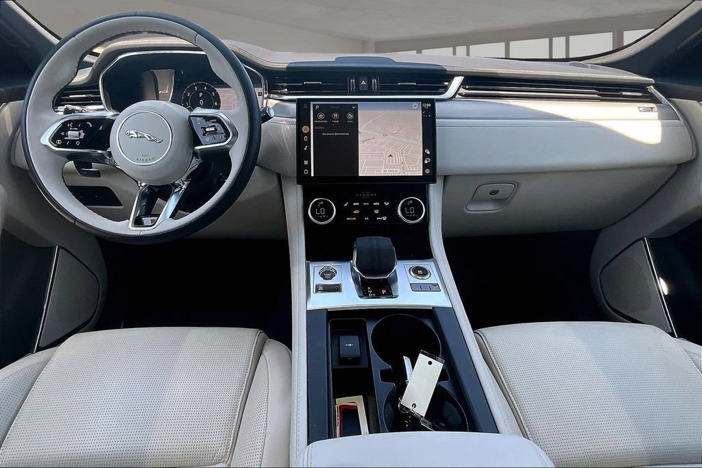 Used 2026 Jaguar F-PACE R-Dynamic S AWD/4WD image 14