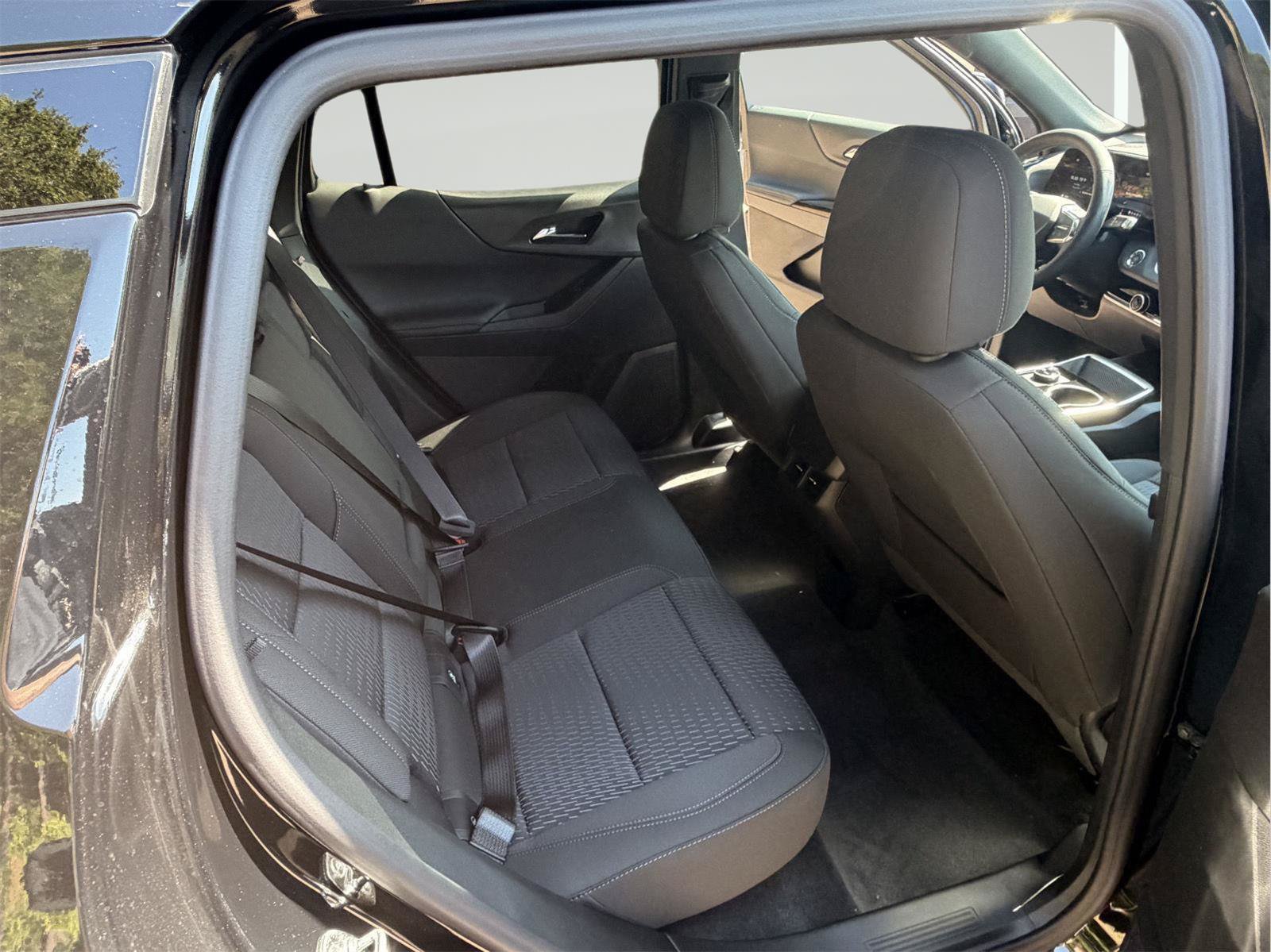 New 2027 Chevrolet Equinox LT FWD image 21