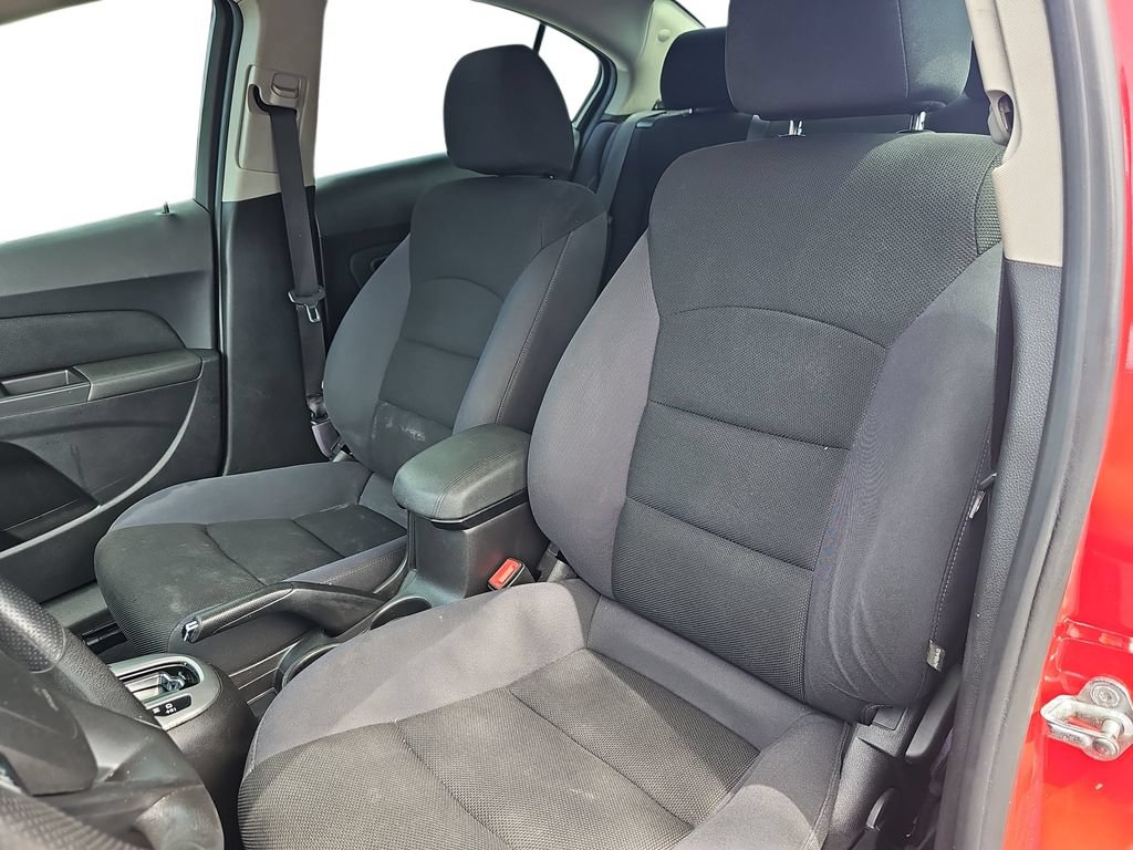 Used 2015 Chevrolet Cruze LT FWD image 16
