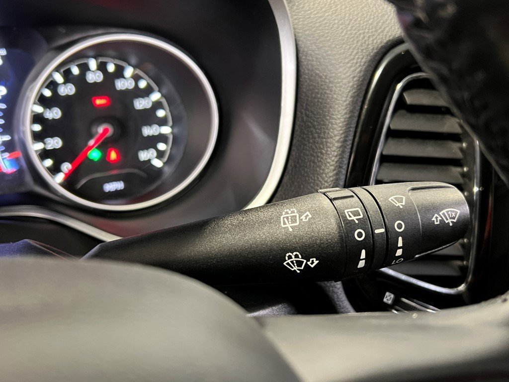 Certified 2021 Jeep Compass Latitude w/ Sun and Sound Group image 37