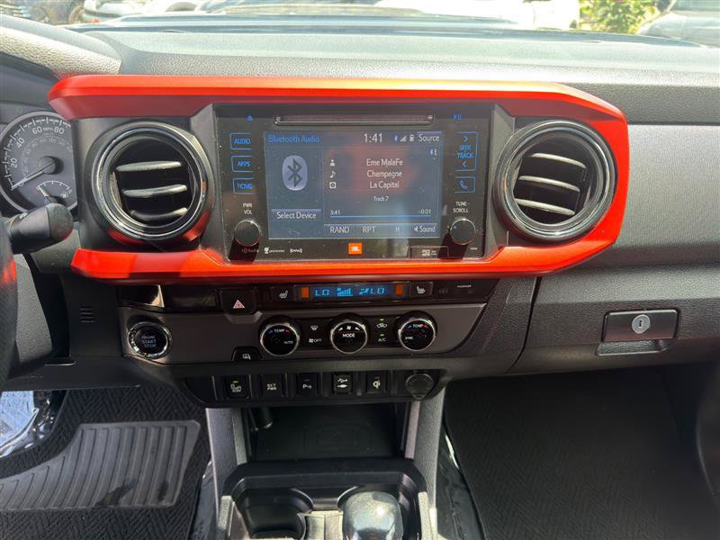 Used 2017 Toyota Tacoma TRD Sport RWD image 18