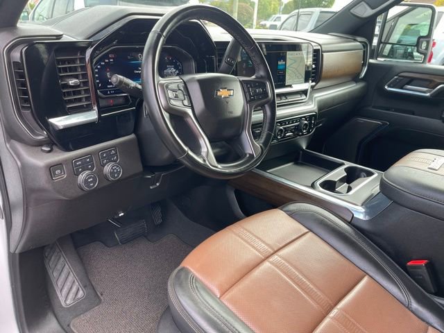 Used 2024 Chevrolet Silverado 3500 High Country image 8
