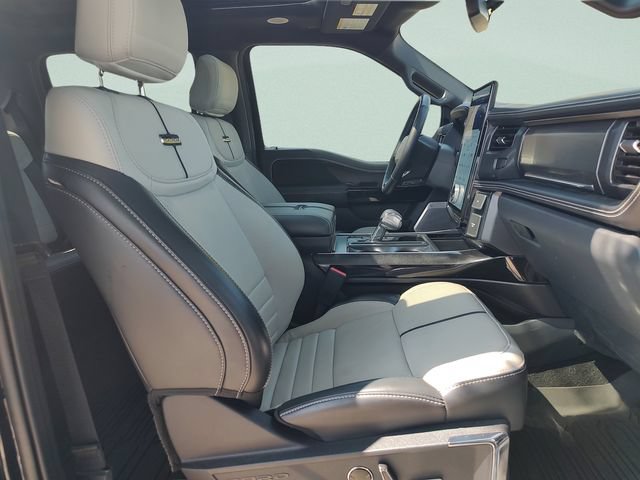 Used 2023 Ford F150 Lightning Platinum AWD/4WD image 28