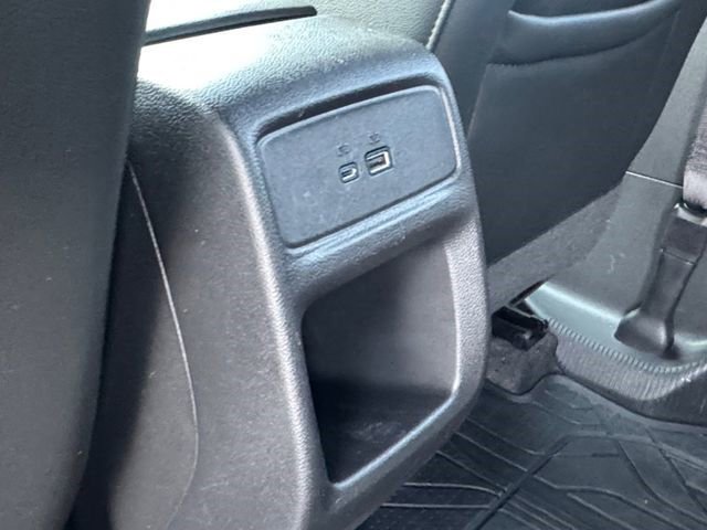 Certified 2025 Chevrolet Trax RS w/ Sunroof Package FWD image 30