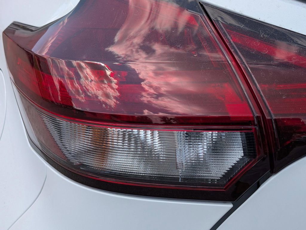 New 2025 Nissan Kicks Play S image 26