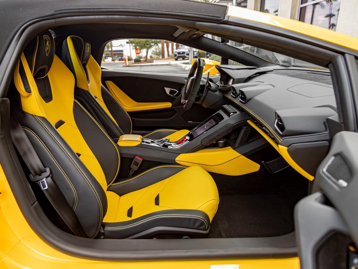 Used 2023 Lamborghini Huracan EVO image 24