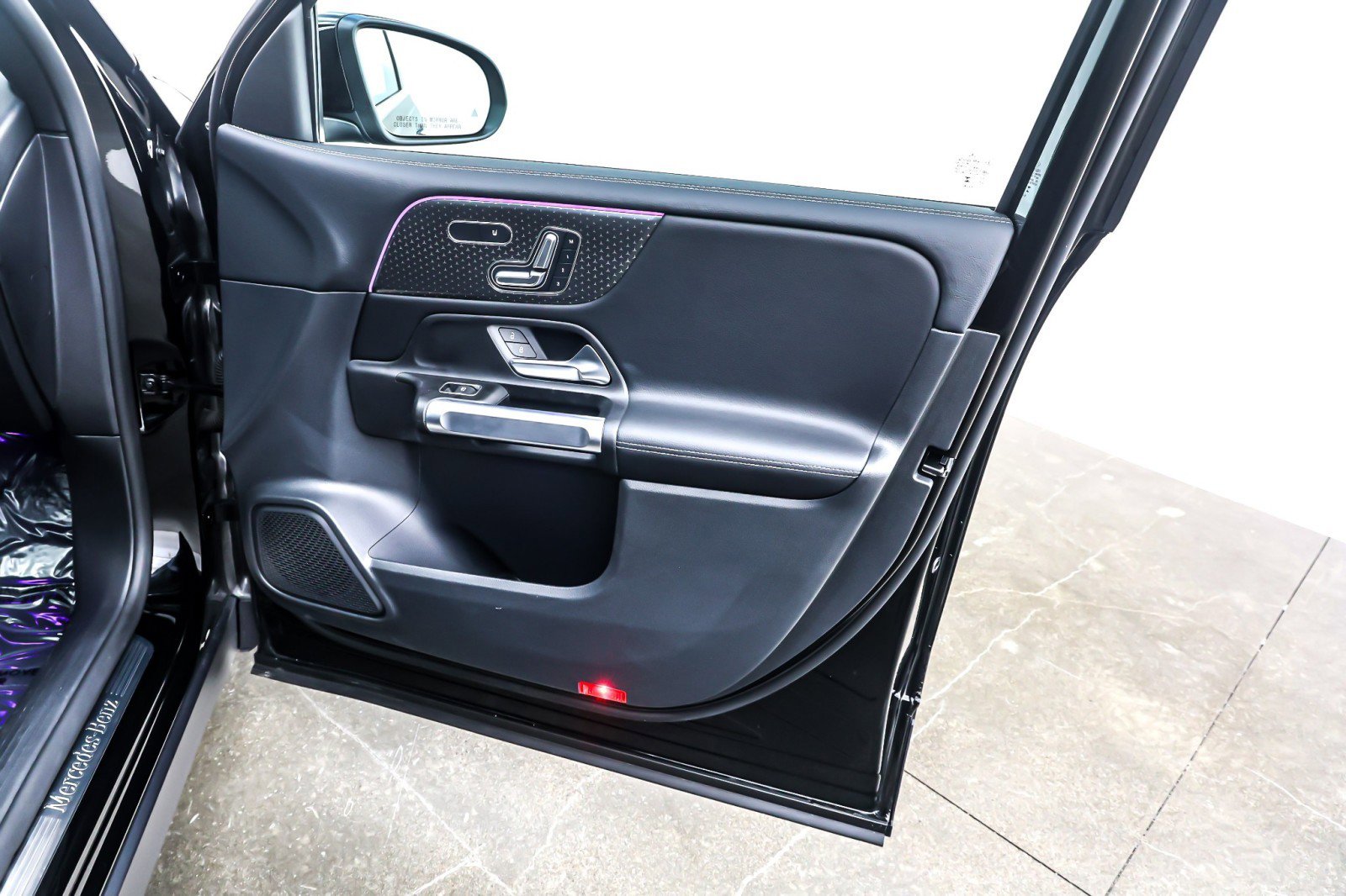 Certified 2025 Mercedes-Benz GLB 250 image 25