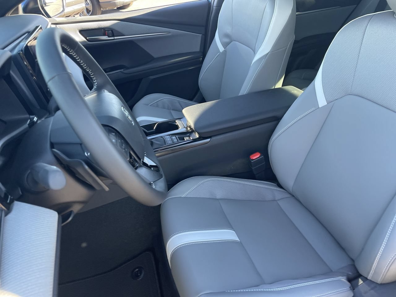 New 2026 Toyota Camry SE FWD image 19