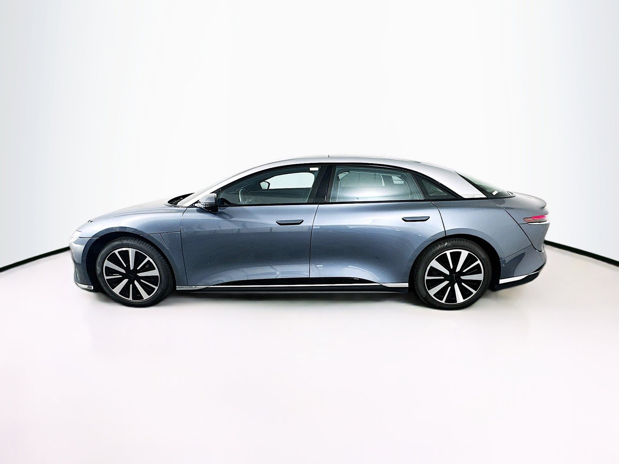 Used 2024 Lucid Air Touring AWD/4WD image 4