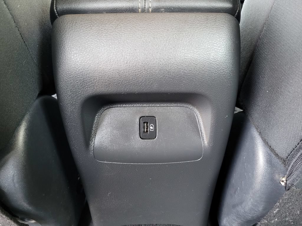 Used 2025 Nissan Sentra SV FWD image 16
