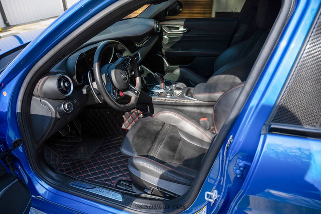 Used 2020 Alfa Romeo Giulia Quadrifoglio w/ Nero Edizione image 17