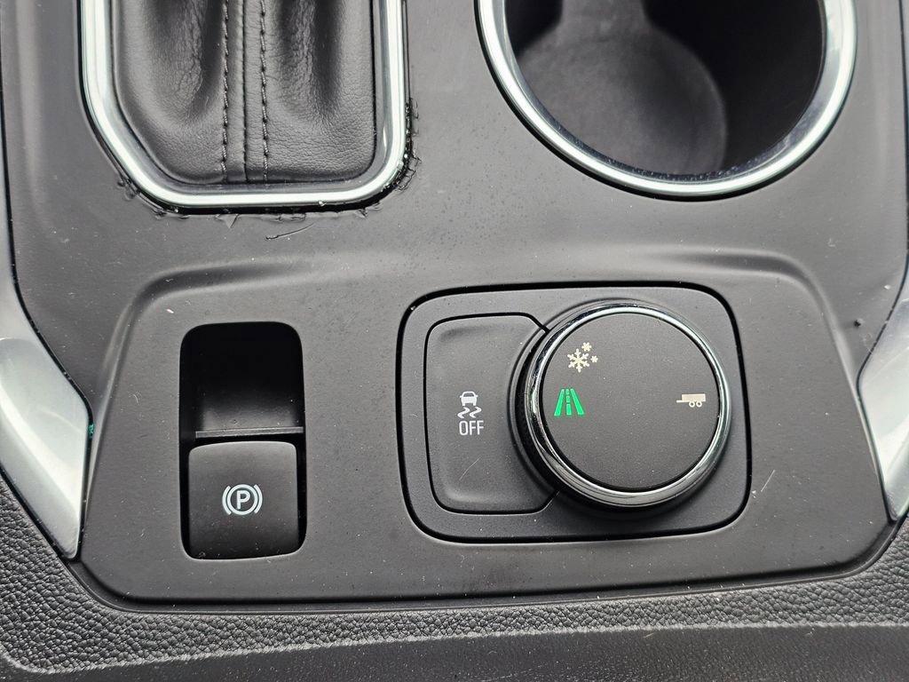 Certified 2020 Chevrolet Traverse LT w/ LT Premium Package FWD image 35