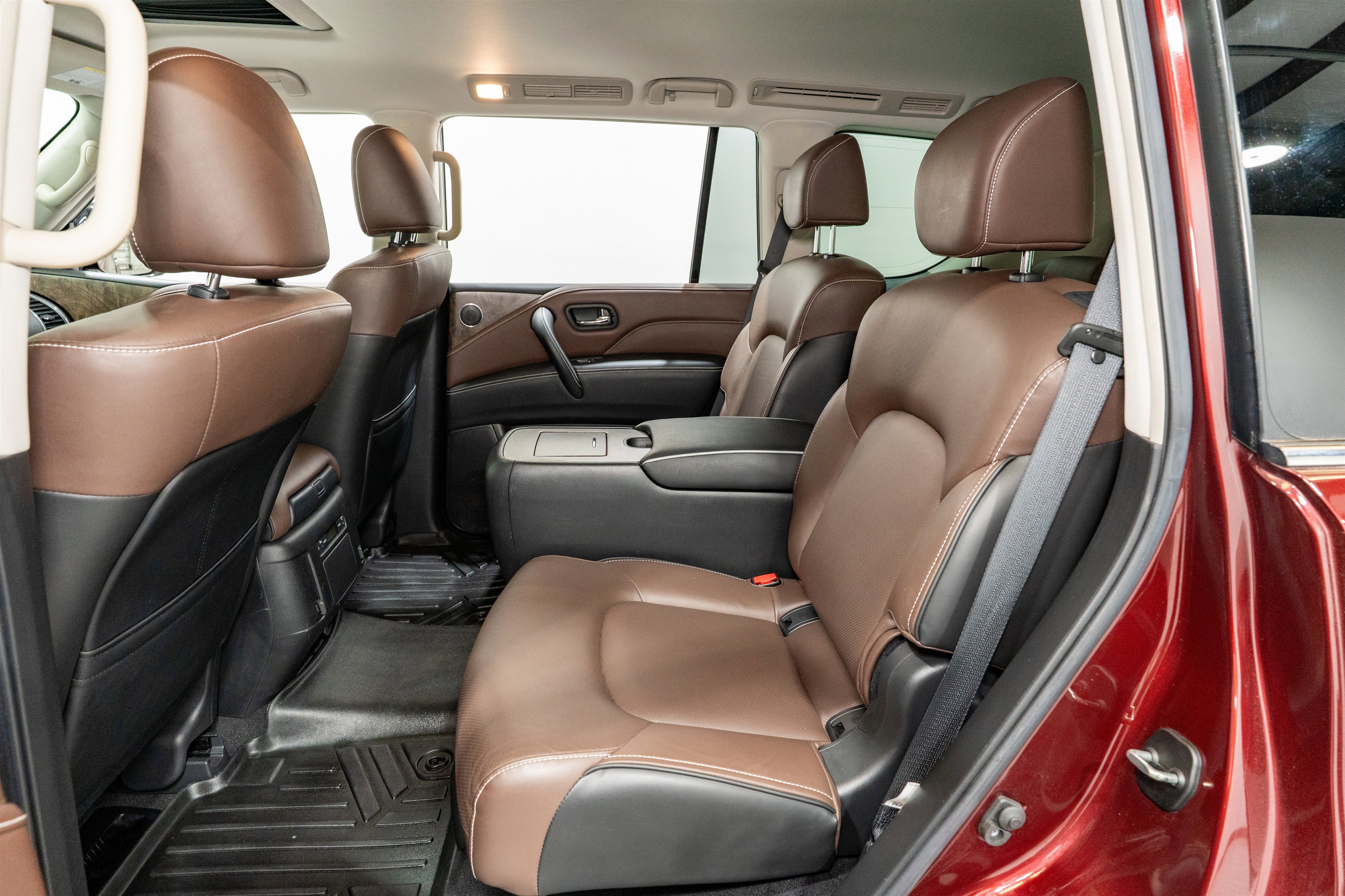 Used 2021 INFINITI QX80 Premium Select w/ Cargo Package image 32