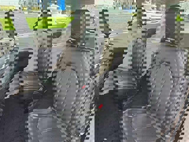 Used 2021 Chrysler Voyager Lxi image 22