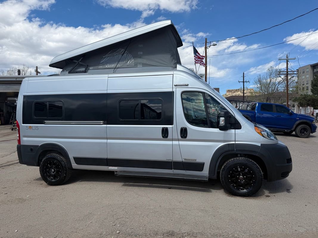 Used 2021 RAM ProMaster 2500 FWD image 3