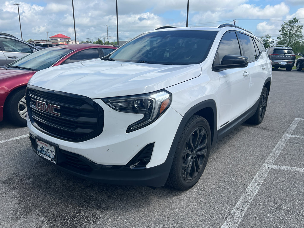 Used 2020 GMC Terrain SLT w/ Preferred Package AWD/4WD image 2