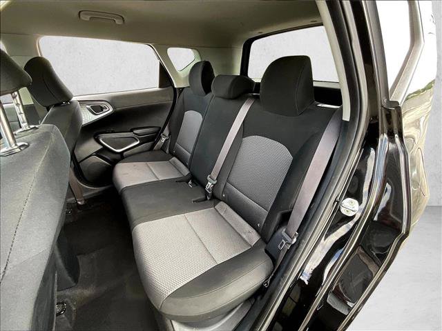 Used 2020 Kia Soul LX FWD image 24