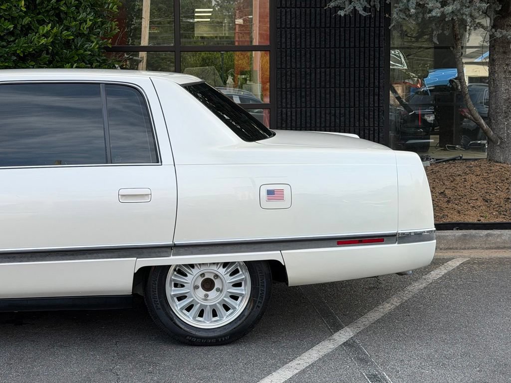 Used 1994 Cadillac De Ville Concours FWD image 11