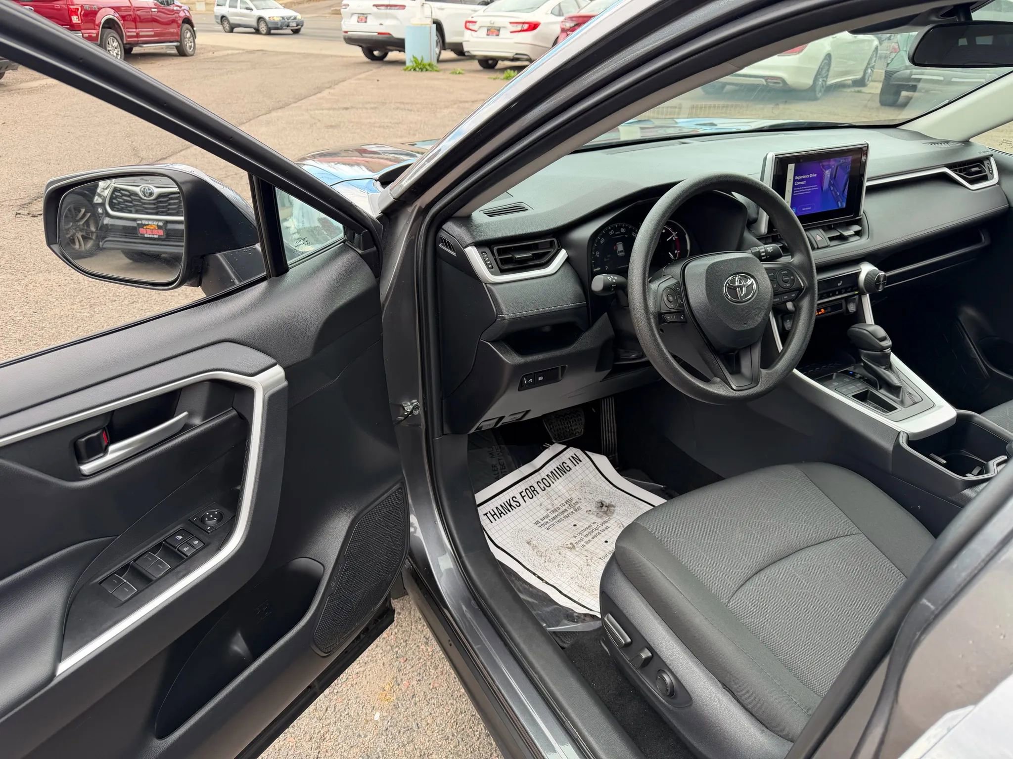 Used 2025 Toyota RAV4 XLE image 11