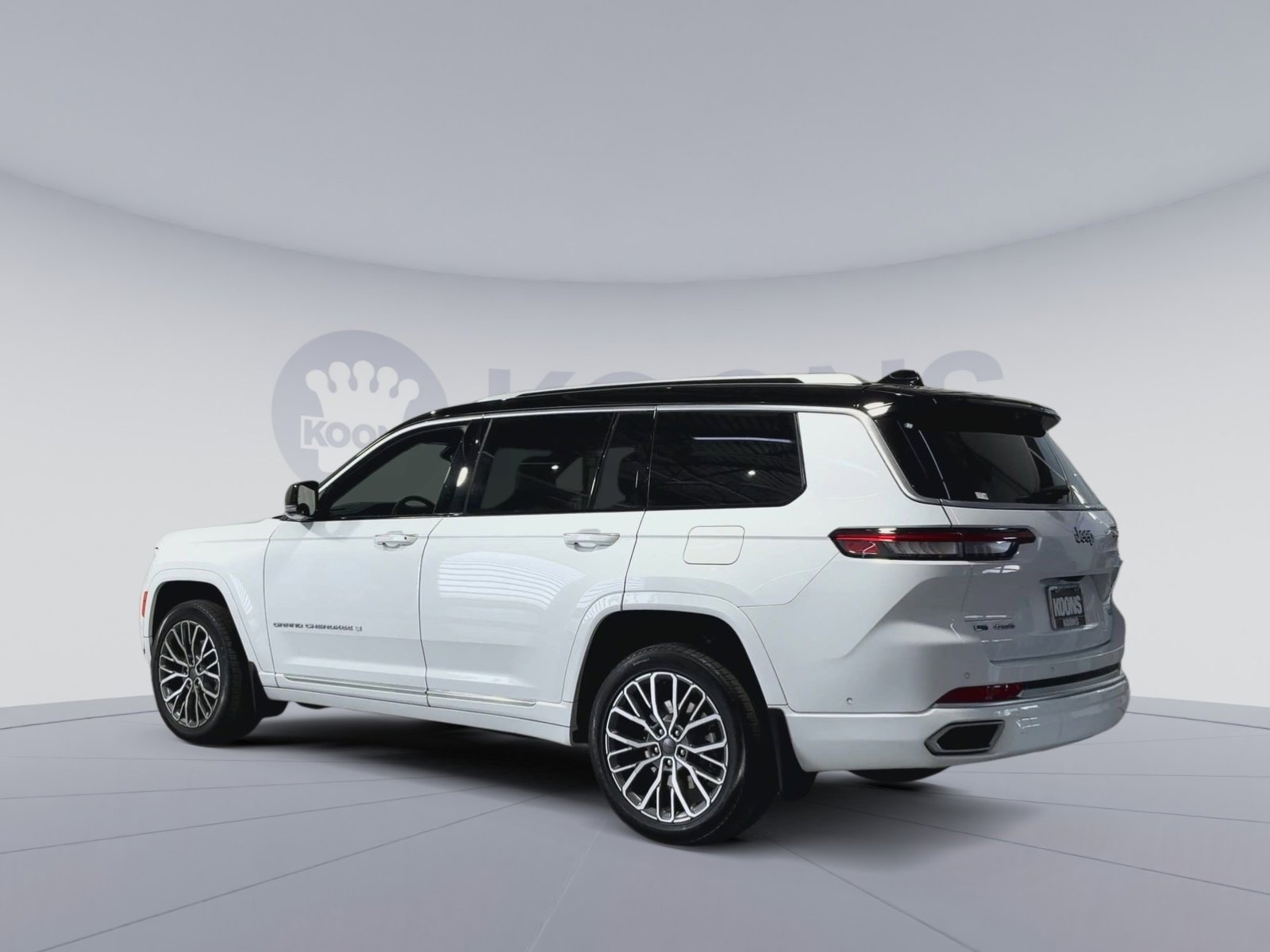 Used 2022 Jeep Grand Cherokee L Summit AWD/4WD image 8