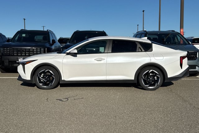 Certified 2025 Kia K4 EX FWD image 9