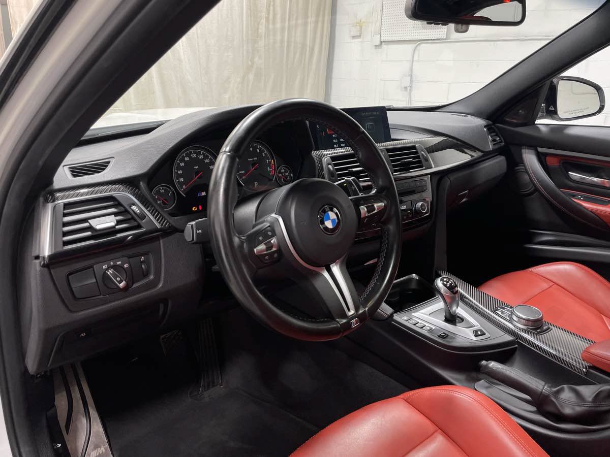 Used 2018 BMW M3 w/ Competition Package RWD image 9