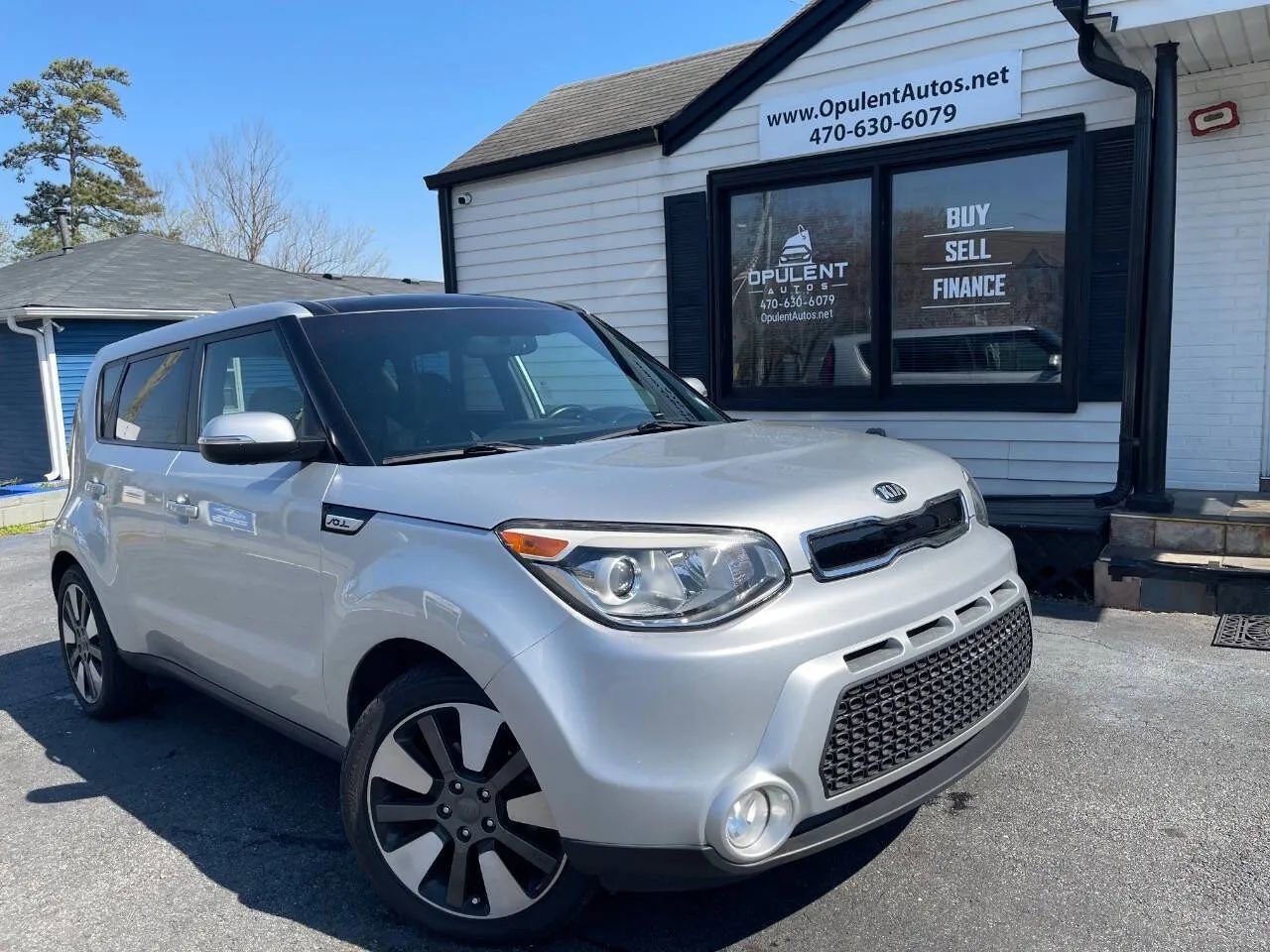 Used 2014 Kia Soul ! w/ Sun & Sound Package image 1