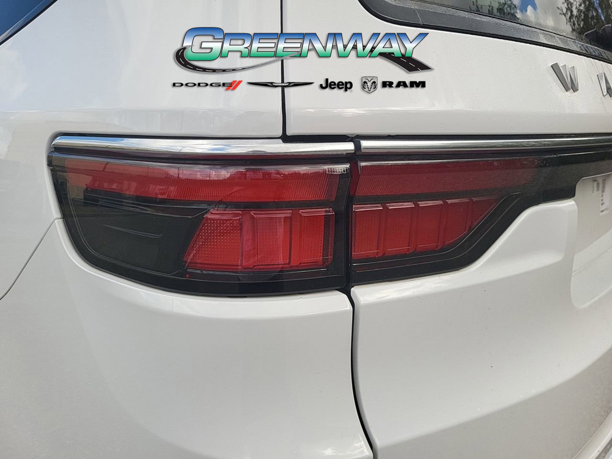 Used 2022 Jeep Wagoneer Series I w/ Premium Group I image 6