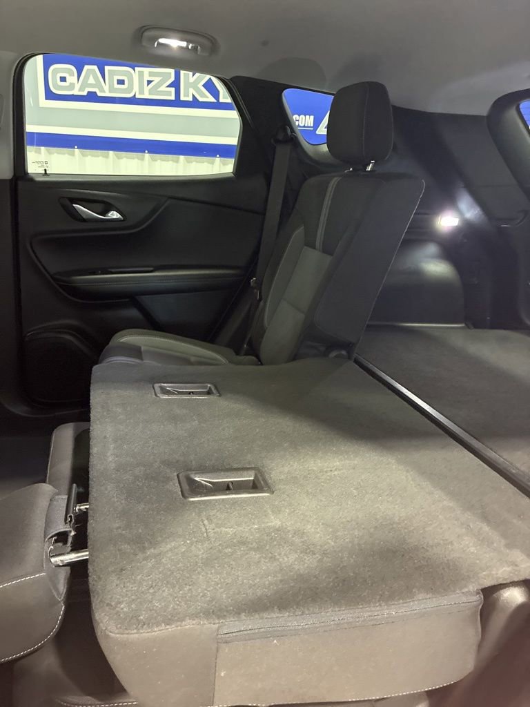 Used 2025 Chevrolet Blazer LT AWD/4WD image 43