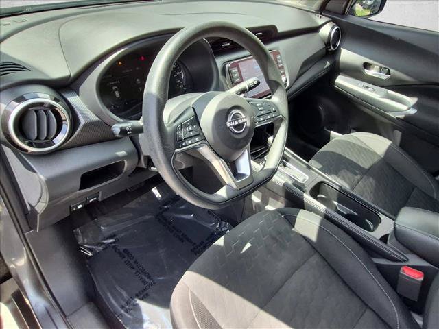 Used 2024 Nissan Kicks SV FWD image 10