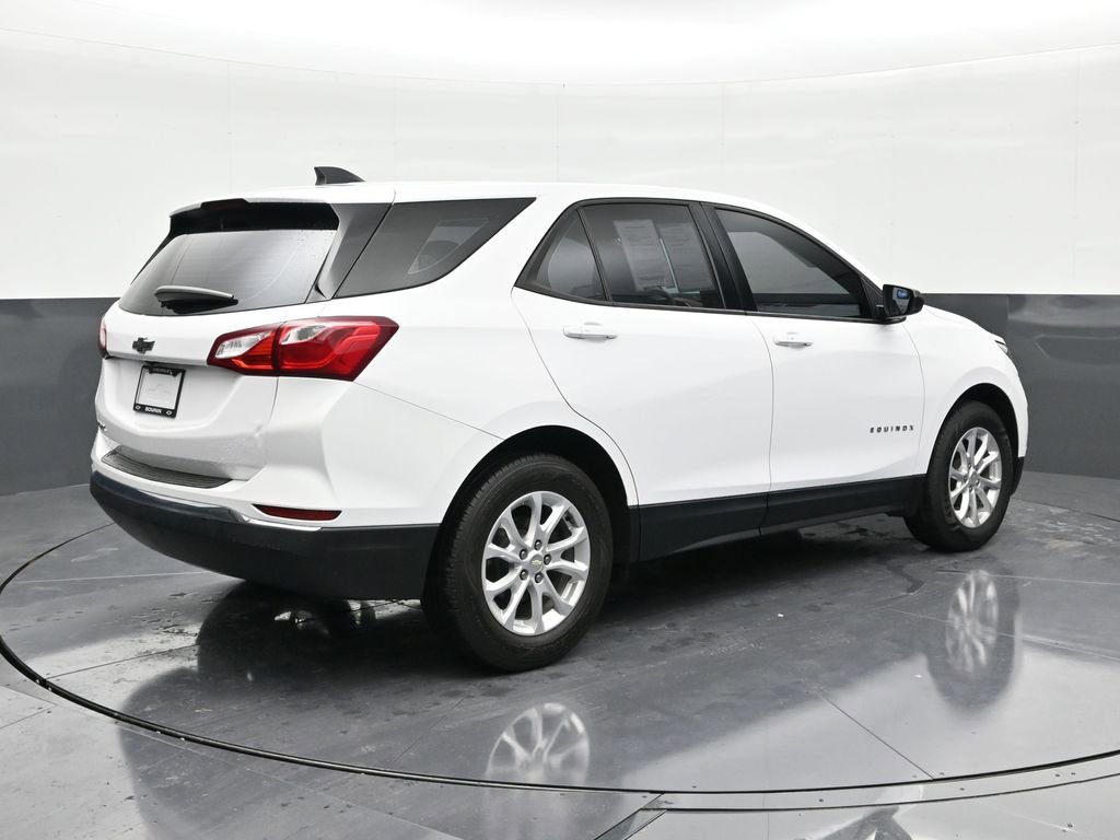 Used 2018 Chevrolet Equinox LS image 5