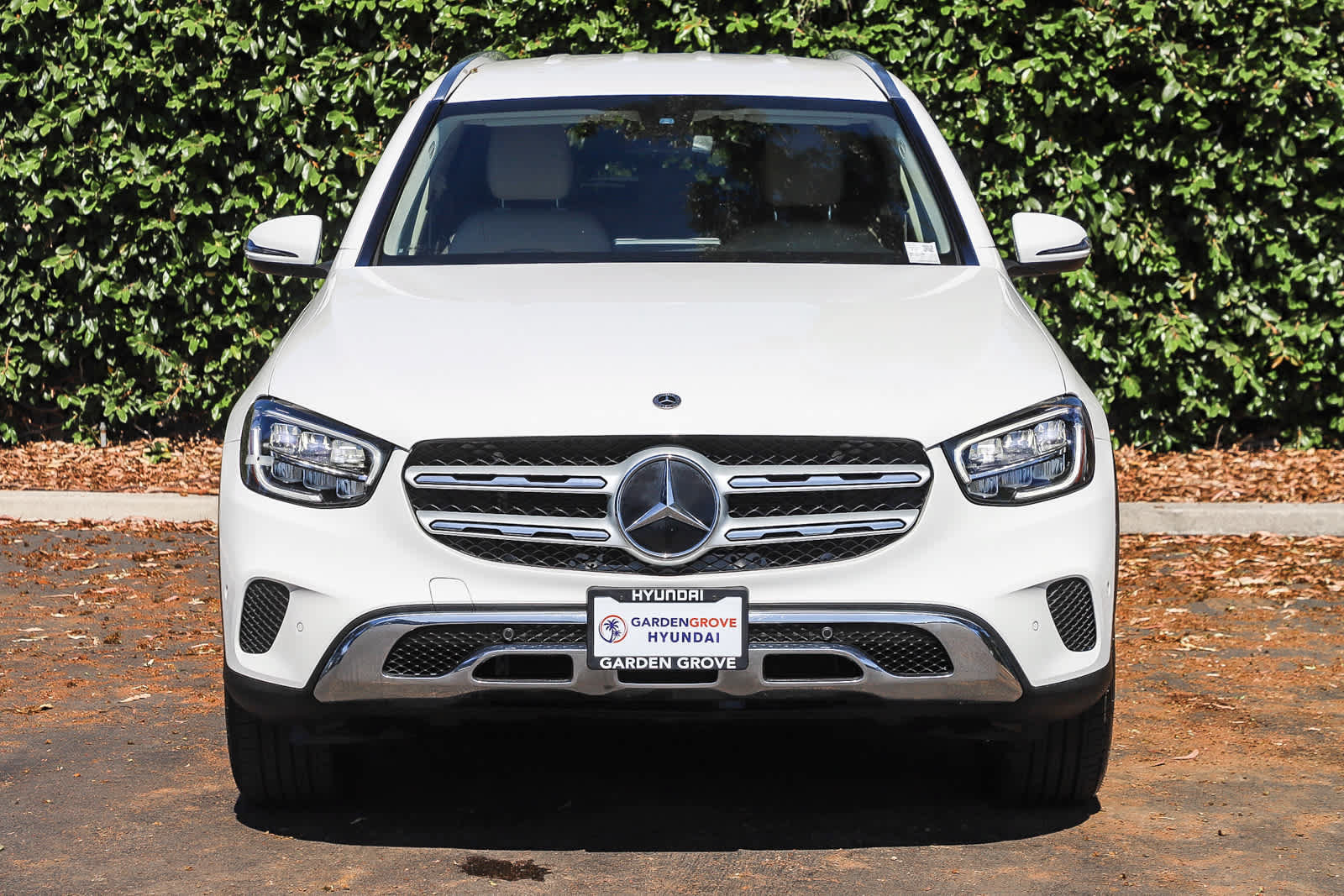 Used 2021 Mercedes-Benz GLC 300 image 2