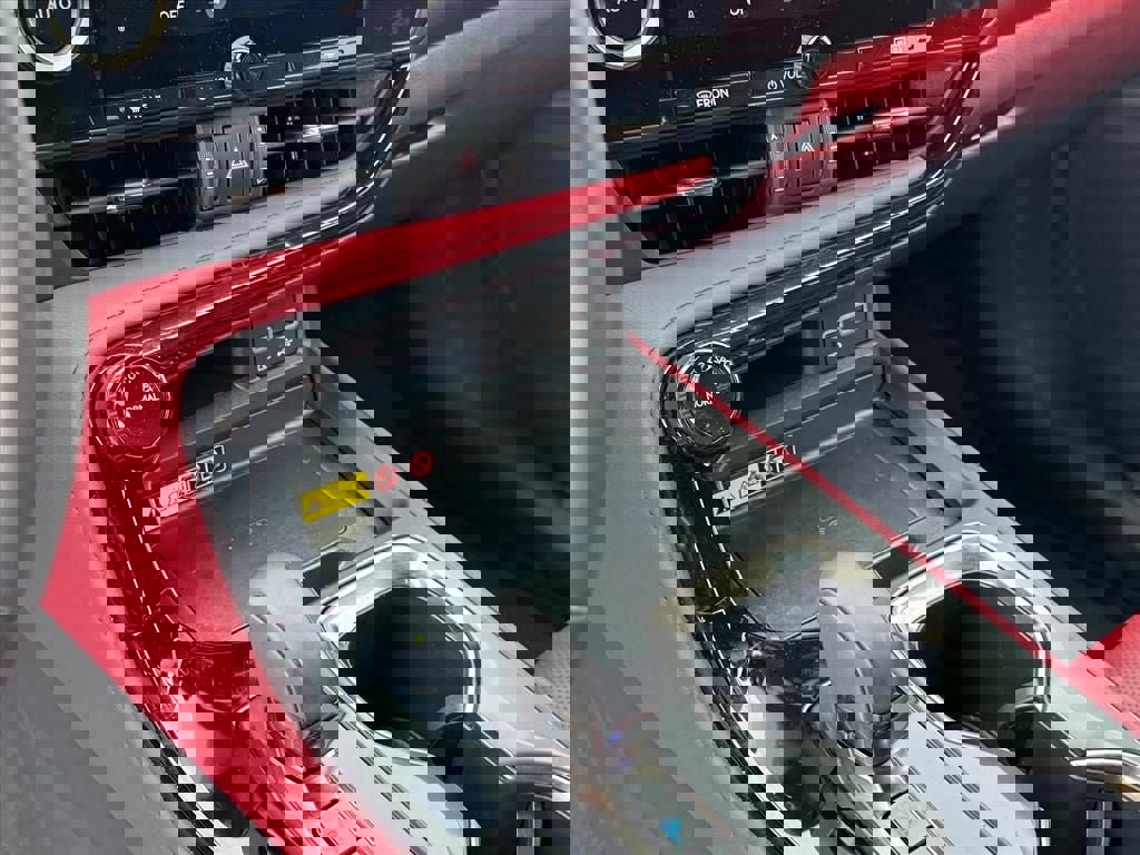 Used 2025 Lexus NX 250 FWD w/ Towing Package (2000 Lbs) image 21